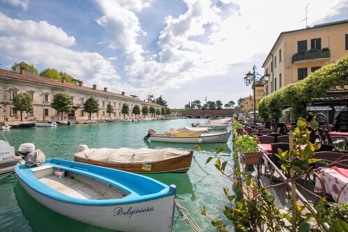 Peschiera Apartments Near The Lake