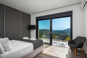 3 bedrooms, iron/ironing board, free WiFi, bed sheets - Sunset Villa Rhodes in Ixia (Rhodes)