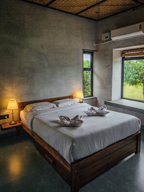 Villa, Balcony, Garden View - Illam (Shoolagiri)