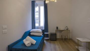 Kamar Quadruple Mewah, pemandangan kota | Interior