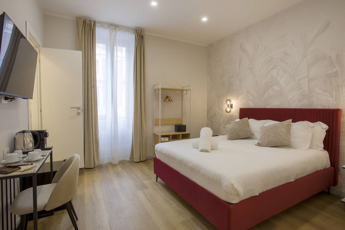 Deluxe Double Room, City View