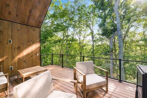 Property grounds - Birch at Arcadia Hills | Luxury Couples Cabin (New Plymouth)