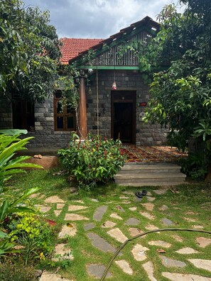 Nicht klassifiziertes Bild, 2 von 12, Schaltfläche