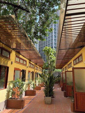 Exterior - MyRoom An Viên - District 1 (Phuong Cau Ong Lanh)