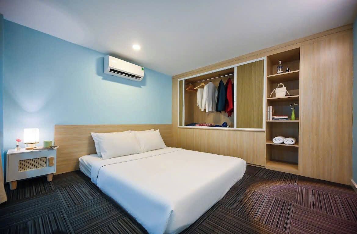 Superior-Studio, Terrasse, Gartenblick