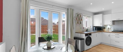 Family House, Patio | Private kitchen