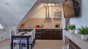 Apartemen (5) | Dapur pribadi