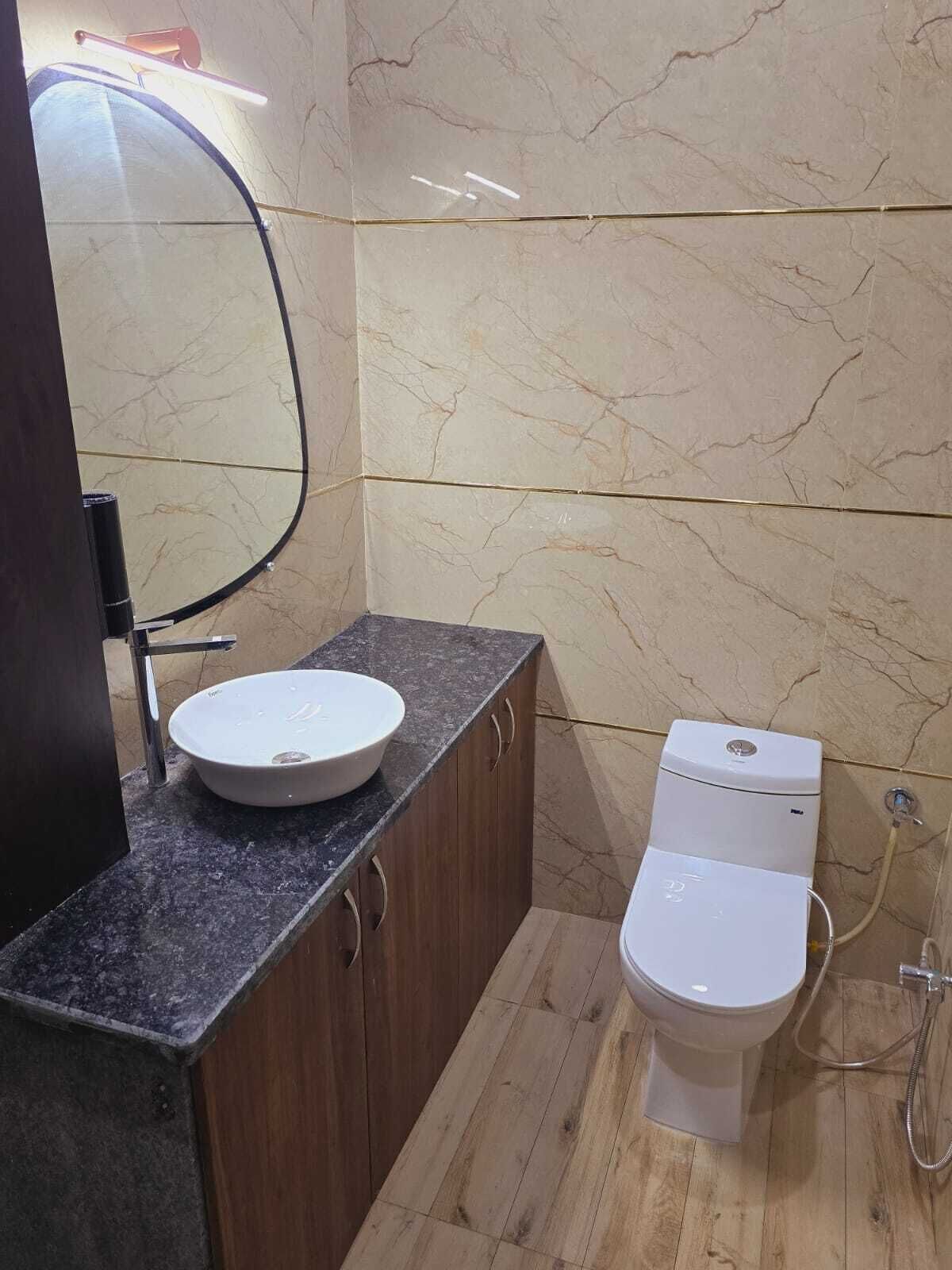 Tremannsrom – deluxe, balkong | Bad