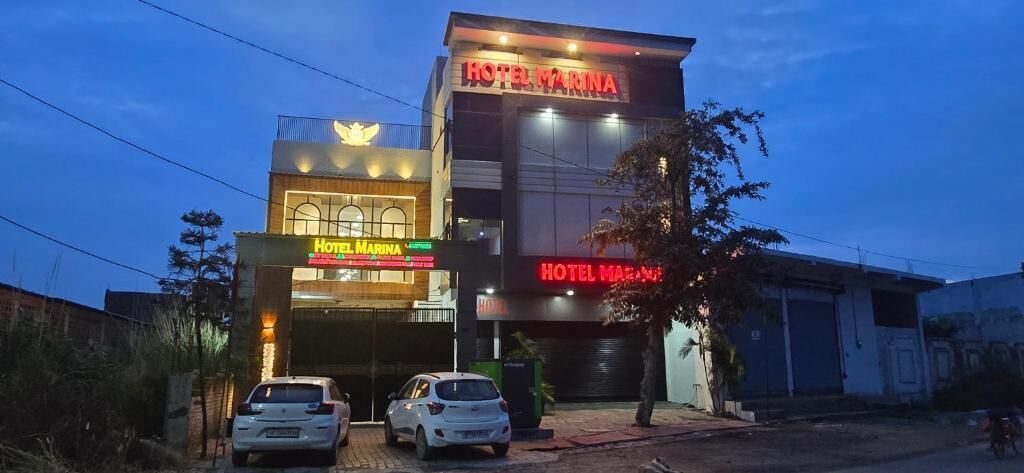 المنشأة من الخارج