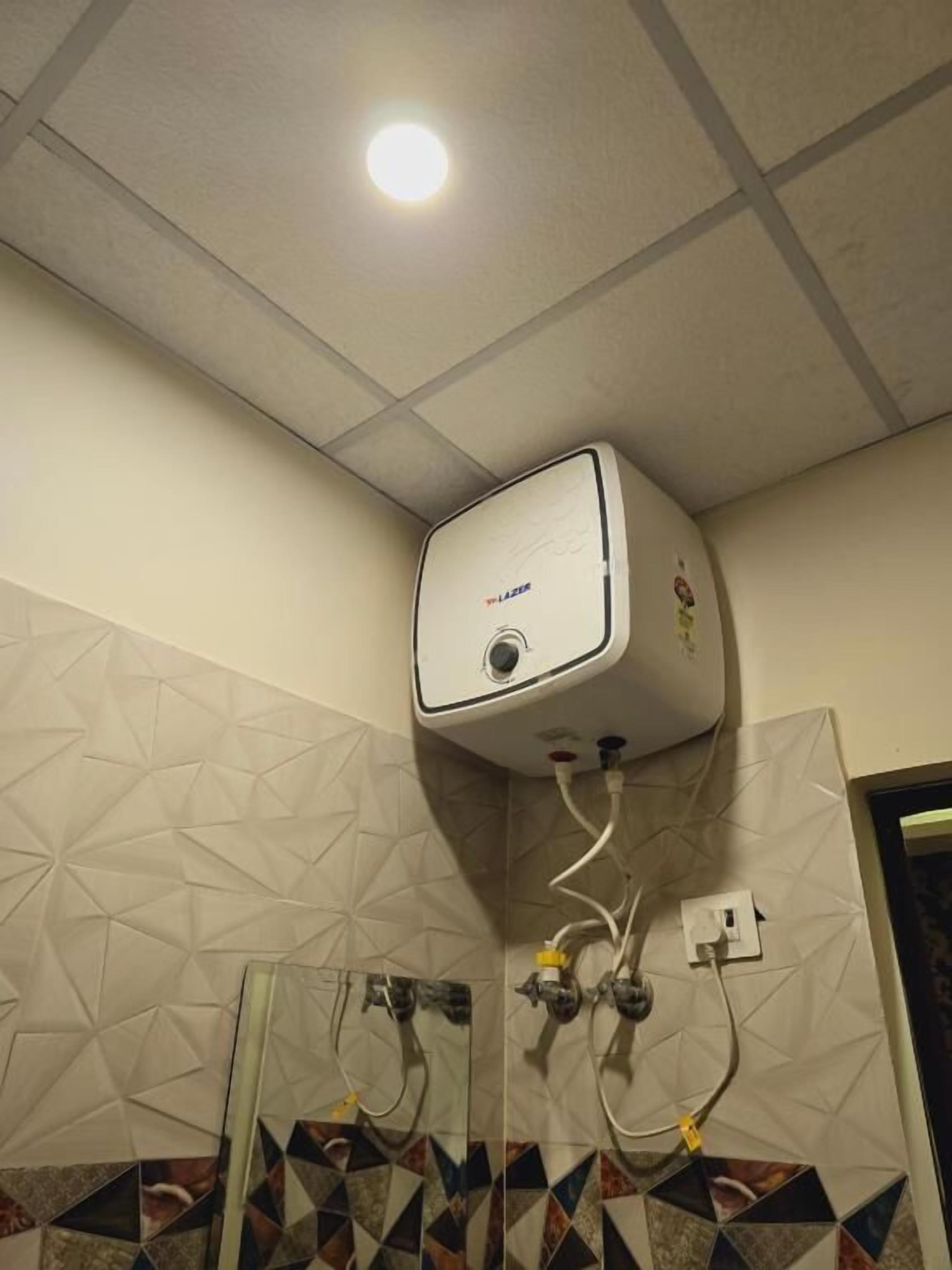 المنشأة من الداخل