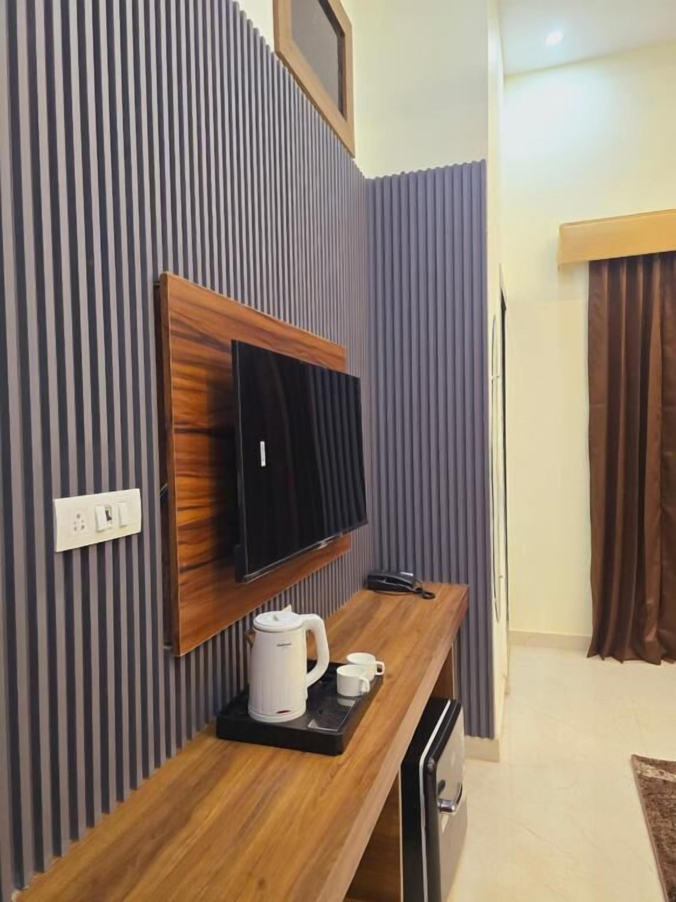 المنشأة من الداخل