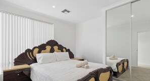 Room - Madora Bay Hideaway for Relaxed Beachside Living (Madora Bay)