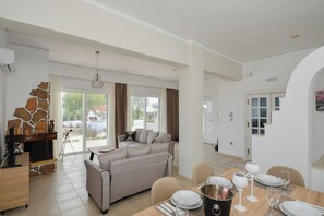Dining - Piccolo Paradiso Villa B (Rhodes)