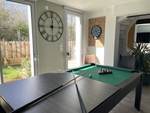 Games room - Beach 300m away, house 8 adults and 2 children (La Plaine-sur-Mer)