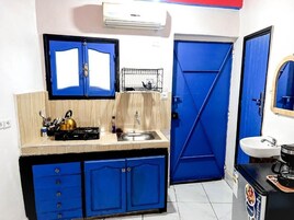 Habitación con 2 camas individuales, vistas a la montaña | Cocina privada