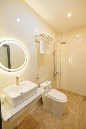 Basic Studio, Balcony | Bathroom - Happy Hotel (Bac Lieu)
