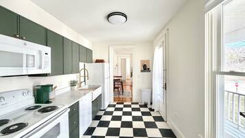Microwave, oven, stovetop, dishwasher