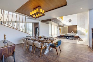 Luxury Villa, Courtyard View | Tempat makan