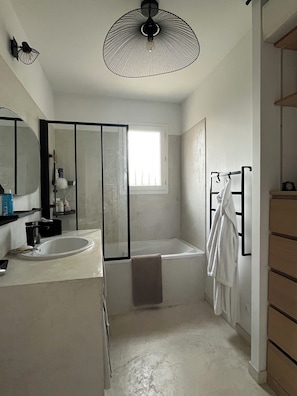Hair dryer, towels, soap, toilet paper