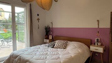 2 chambres, fer et planche à repasser, Wi-Fi gratuit, draps fournis