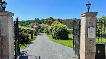 ファミリー ハウス パティオ マウンテンビュー | 施設の敷地