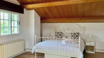 Maison Familiale, patio, vue montagne