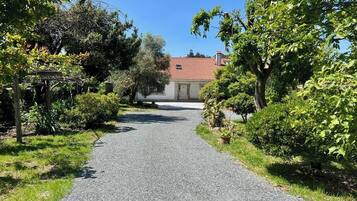 Maison Familiale, patio, vue montagne | Extérieur
