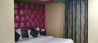 Hotel Green Land