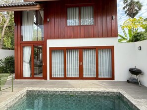 Pool - Dubble DD residenceresort
5 minutes to Robinson Kamphaeng Phet (Nai-Muang Sup-district)