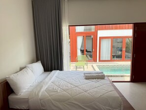 Room - Dubble DD residenceresort
5 minutes to Robinson Kamphaeng Phet (Nai-Muang Sup-district)