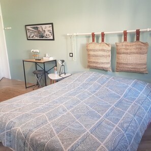 Unclassified image, 5 of 5, button - Vrbo Property (Neuvy-Sautour)