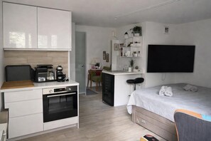 Family Studio (Punta Debij Studio Laura) | Private kitchen | Fridge, microwave, oven, stovetop