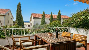 Family Apartment, Multiple Bedrooms, Mountainside (Punta Debij Apartment Nataly) | Outdoor dining
