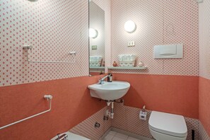 Shower, hair dryer, bidet, towels - "3 Bedrooms in Center" Penthouse Garden View + Duomo 5Min. (Milano)