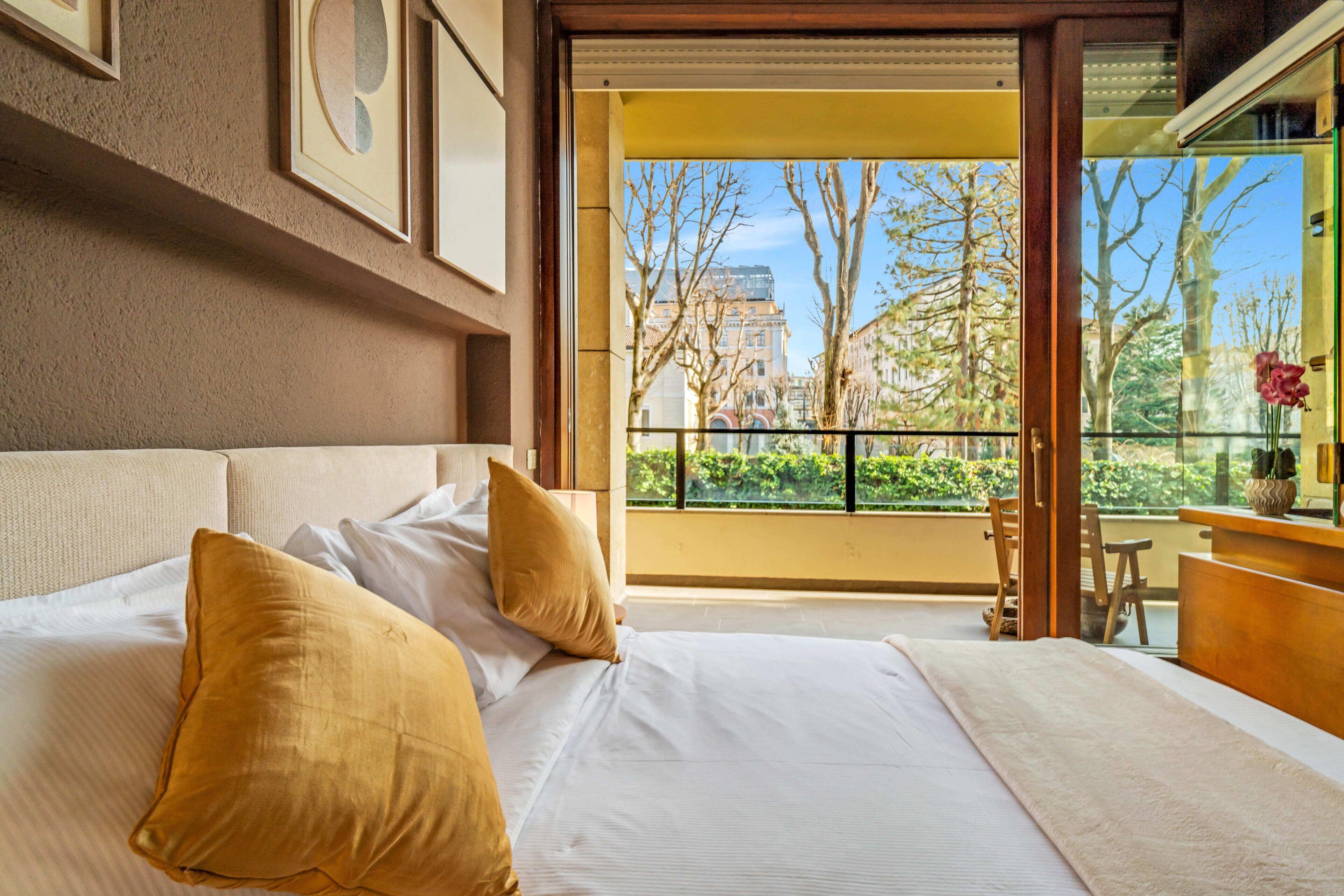 3 chambres, fer et planche à repasser, Wi-Fi, draps fournis