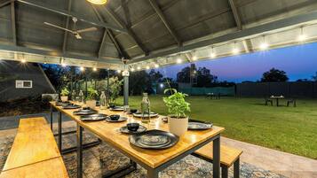 Outdoor dining