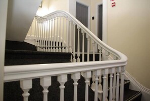 Interior - The Rudyard Suite - Large 1 Bed Apartment (Alton Towers & Staffordshire Villages)