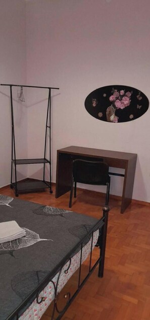 Interior - Apartment Sleeps 4 Near Acropolis Museum (Athens)