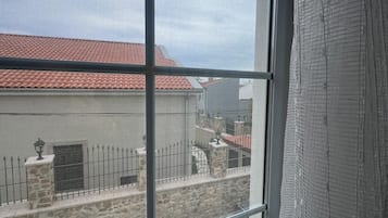 Superior Double Room, City View | Interior