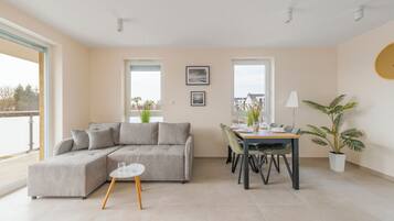 Apartment (4) | Living area