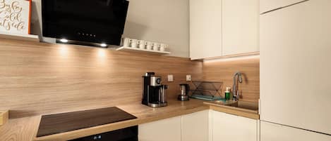 Apartment, Balcony | Private kitchenette