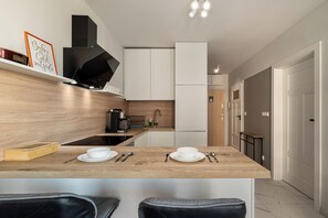 Apartment, Balcony | Private kitchenette - RentPlanet - Apartament Braniborska II (Wrocław)