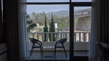 Luxury Room | Balcony