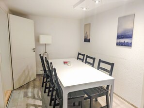 Dining - Beautiful apartment for 6 guests with WIFI and TV (Goslar)