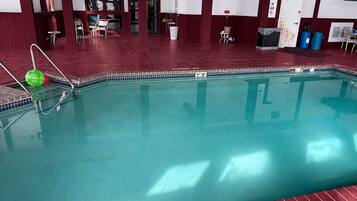 Indendørs pool