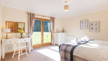 7 bedrooms, free WiFi