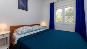 3 bedrooms, iron/ironing board, free WiFi, bed sheets - Apartman Luka by Villas Guide (Klek)