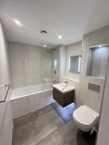 2 Bedroom Slough