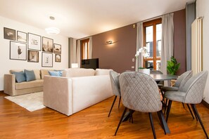 Living area - "View Brera Penthouse" Private Jacuzzi + Duomo 5 Min (Milano)