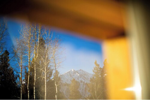 Lakeview Mountain Cabin w/ Deck, Hot Tub & Wood Burning Fireplace. Pet-Friendly!